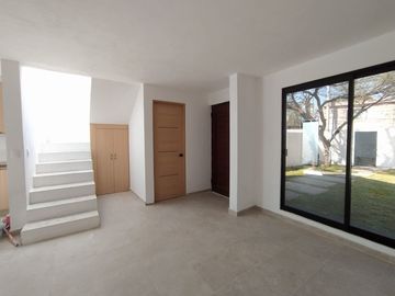 VENTA DE NUEVA CASA DE TRES HABITACIONES EN TEQUISQUIAPAN