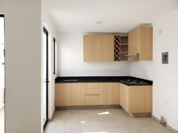 VENTA DE NUEVA CASA DE TRES HABITACIONES EN TEQUISQUIAPAN