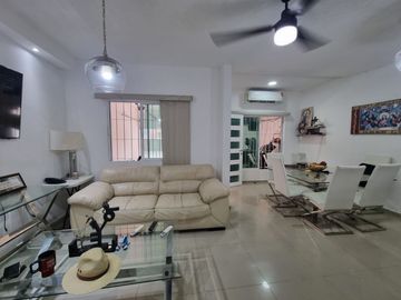 VENDO CASA EN FRACC. SIGLO XXI CON VIGILANCIA 24/7