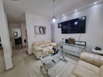 VENDO CASA EN FRACC. SIGLO XXI CON VIGILANCIA 24/7