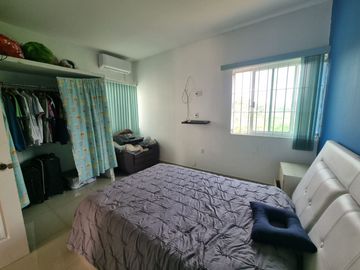 VENDO CASA EN FRACC. SIGLO XXI CON VIGILANCIA 24/7