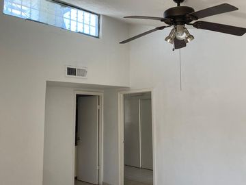 CASA EN VENTA EN FRACCIONAMIENTO ATENAS II