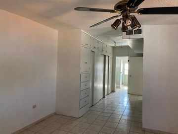 CASA EN VENTA EN FRACCIONAMIENTO ATENAS II