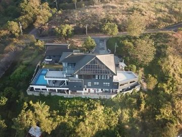 5BR HOUSE & LOT; PARK RIDGE ESTATE VALLEY GOLF - ANTIPOLO CITY - FOR SALE