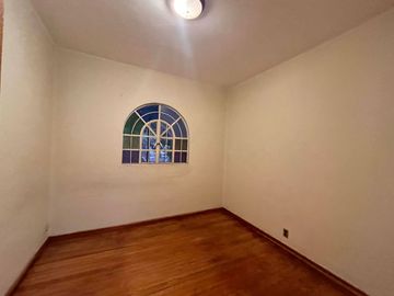 Venta de departamento en Av. de los Maestros, Frente al Casco de Santo Tomás, CDMX