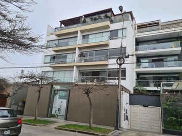 SE ALQUILA HERMOSO DEPARTAMENTO EN SAN BORJA A LA ESPALDA DE LA PASTELERIA SAN ANTONIO