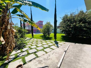 VENTA DE CASA SOLA CON ALBERCA EN OACALCO, YAUTEPEC, MORELOS