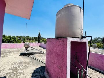 VENTA DE CASA SOLA CON ALBERCA EN OACALCO, YAUTEPEC, MORELOS
