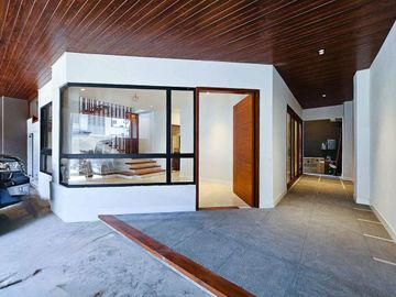 Stylish Modern Home with Elegant Interiors