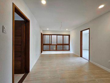 Stylish Modern Home with Elegant Interiors