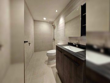 Stylish Modern Home with Elegant Interiors