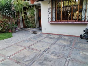 Exclusiva Residencia Frente Al Parque Ecológico Loma Amarilla