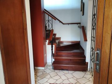 Exclusiva Residencia Frente Al Parque Ecológico Loma Amarilla