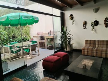 Exclusiva Residencia Frente Al Parque Ecológico Loma Amarilla