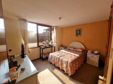 Exclusiva Residencia Frente Al Parque Ecológico Loma Amarilla