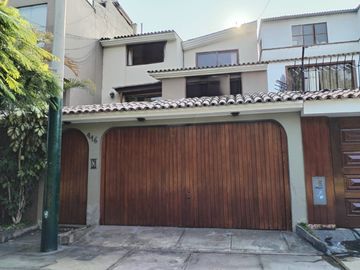 Exclusiva Residencia Frente Al Parque Ecológico Loma Amarilla