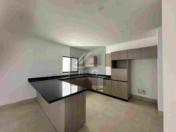 CASA EN VENTA CUMBRES ELITE PREMIER