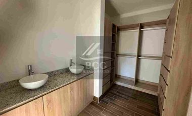 CASA EN VENTA CUMBRES ELITE PREMIER