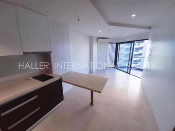 Unit 8X Tambuli Seaside Living Tower D | Mactan Cebu