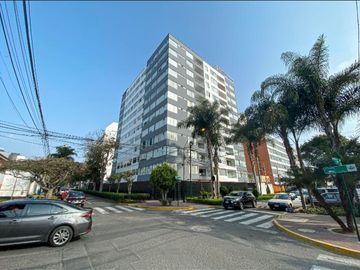 SE ALQUILA AMPLIO DEPARTAMENTO DE 130 M2 EXCELENTE UBICACION.