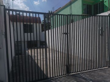 CASA EN VENTA EN LOMAS DEL MÁRMOL