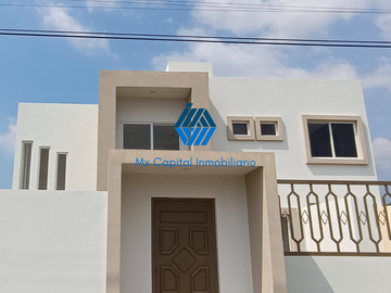 Casa en venta con alberca