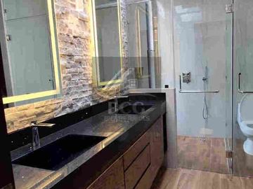 CASA EN VENTA CARRETERA NACIONAL, FRACC. LOS CRISTALES