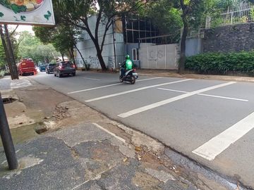 Rumah Bonus Kantor dan Ruang Usaha, 1.5km ke Pondok Labu Raya