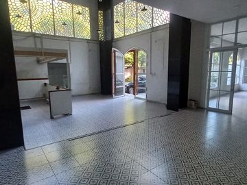 Rumah Bonus Kantor dan Ruang Usaha, 1.5km ke Pondok Labu Raya