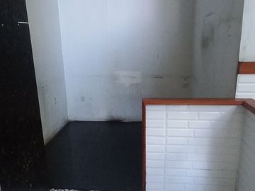 Rumah Bonus Kantor dan Ruang Usaha, 1.5km ke Pondok Labu Raya