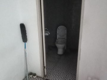 Rumah Bonus Kantor dan Ruang Usaha, 1.5km ke Pondok Labu Raya