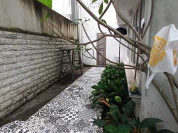 Rumah Bonus Kantor dan Ruang Usaha, 1.5km ke Pondok Labu Raya