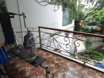 Rumah Bonus Kantor dan Ruang Usaha, 1.5km ke Pondok Labu Raya
