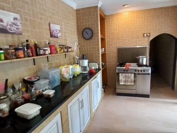 Rumah Bonus Kantor dan Ruang Usaha, 1.5km ke Pondok Labu Raya