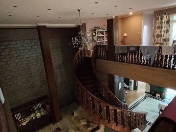 Rumah Bonus Kantor dan Ruang Usaha, 1.5km ke Pondok Labu Raya