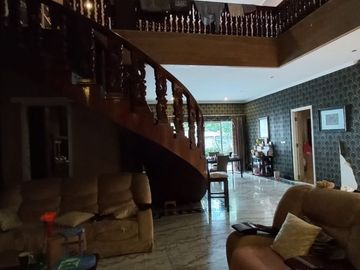 Rumah Bonus Kantor dan Ruang Usaha, 1.5km ke Pondok Labu Raya