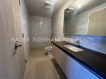 PH-X Mandani Bay Suites