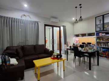 Rumah Mewah Semi Furnish di Perum Vasana Residence Condong Catur Sleman