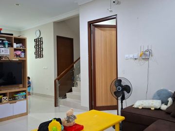 Rumah Mewah Semi Furnish di Perum Vasana Residence Condong Catur Sleman