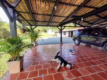 Vendo espectacular casa finca en La Clorinda Borrero Ayerbe
