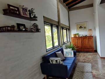 Vendo espectacular casa finca en La Clorinda Borrero Ayerbe