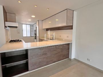 SE ARRIENDA CASA PINARES ALTO