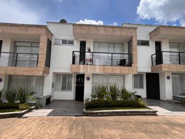 SE ARRIENDA CASA PINARES ALTO