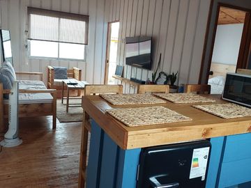 CASA Y SITIO PARA CONSTRUIR EN EL QUISCO.