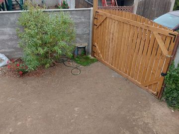 CASA Y SITIO PARA CONSTRUIR EN EL QUISCO.