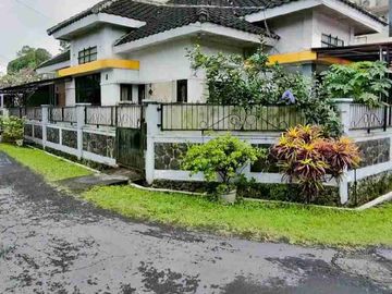 Rumah dijual Lokasi Sangat Strategis di Soekarno Hatta Lowowkaru Kota Malang