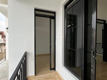 Rumah Soba Cimanggu, Baru 2 LANTAI, Mewah Harga Murah, Minimalis Exclusive di Kota Bogor Jual Dijual