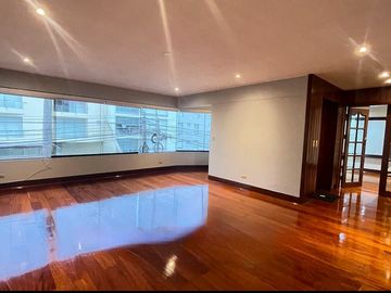Bajó de precio !!!! Lindo Departamento en Chacarilla de 206m2
