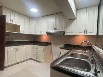 Bajó de precio !!!! Lindo Departamento en Chacarilla de 206m2