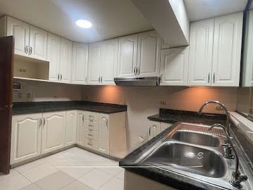 Bajó de precio !!!! Lindo Departamento en Chacarilla de 206m2